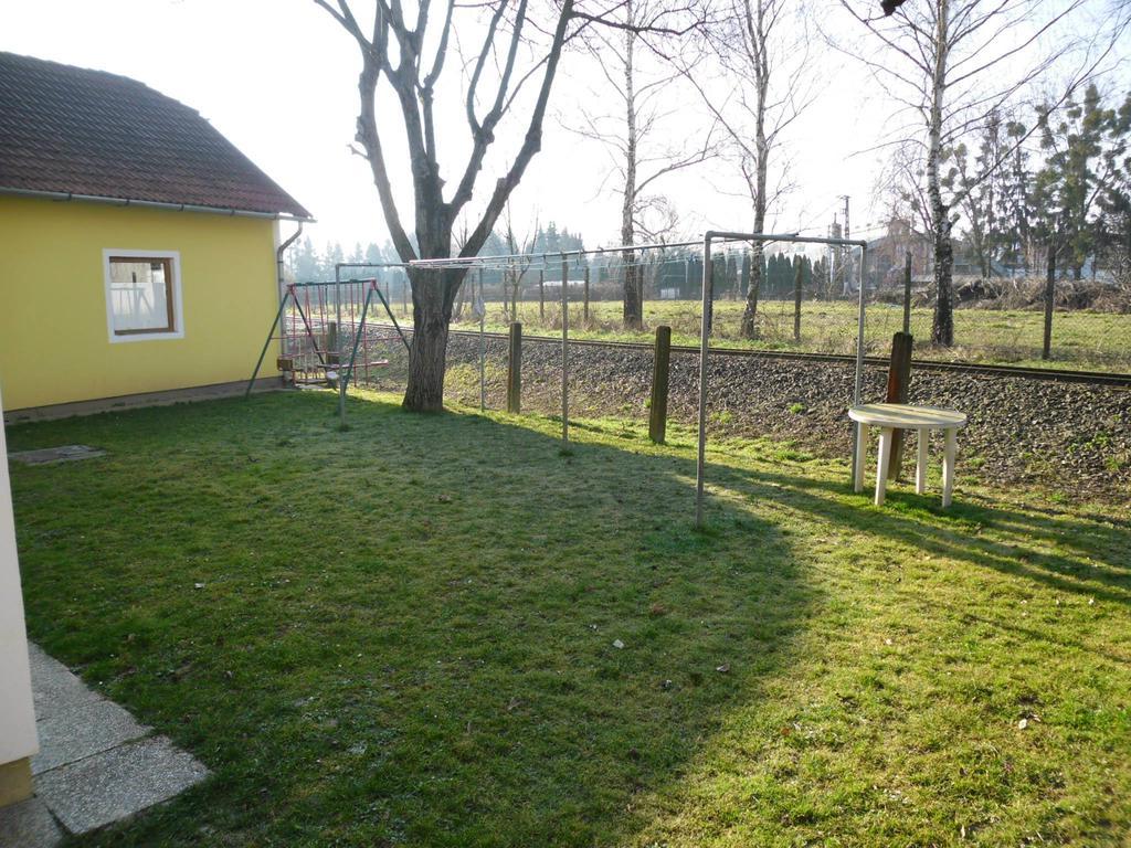 Pension Heidi Lenti Esterno foto