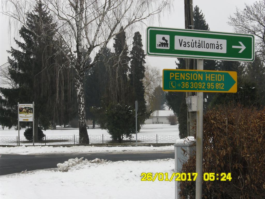 Pension Heidi Lenti Esterno foto